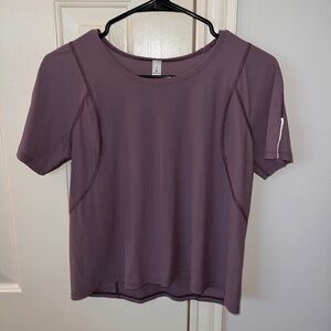 Lululemon training top